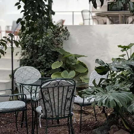 Casa Clotilde بيت للعطل *